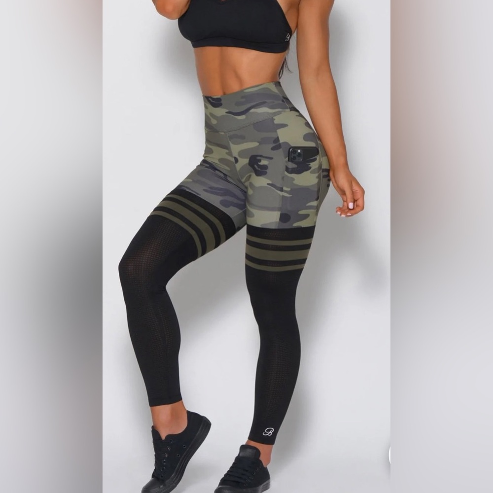Bombshell Sportswear Camo Pocket Leggings